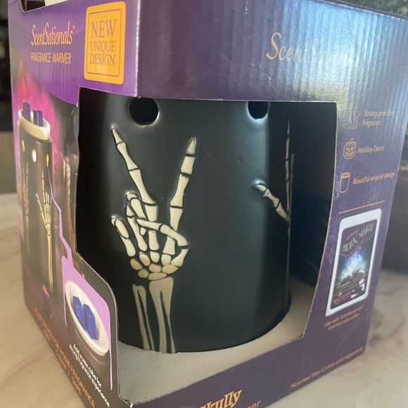 SCENTSATIONALS HALLOWEEN "SKULLY" FRAGRANCE WARMER NEW IN BOX - Picture 7 of 7